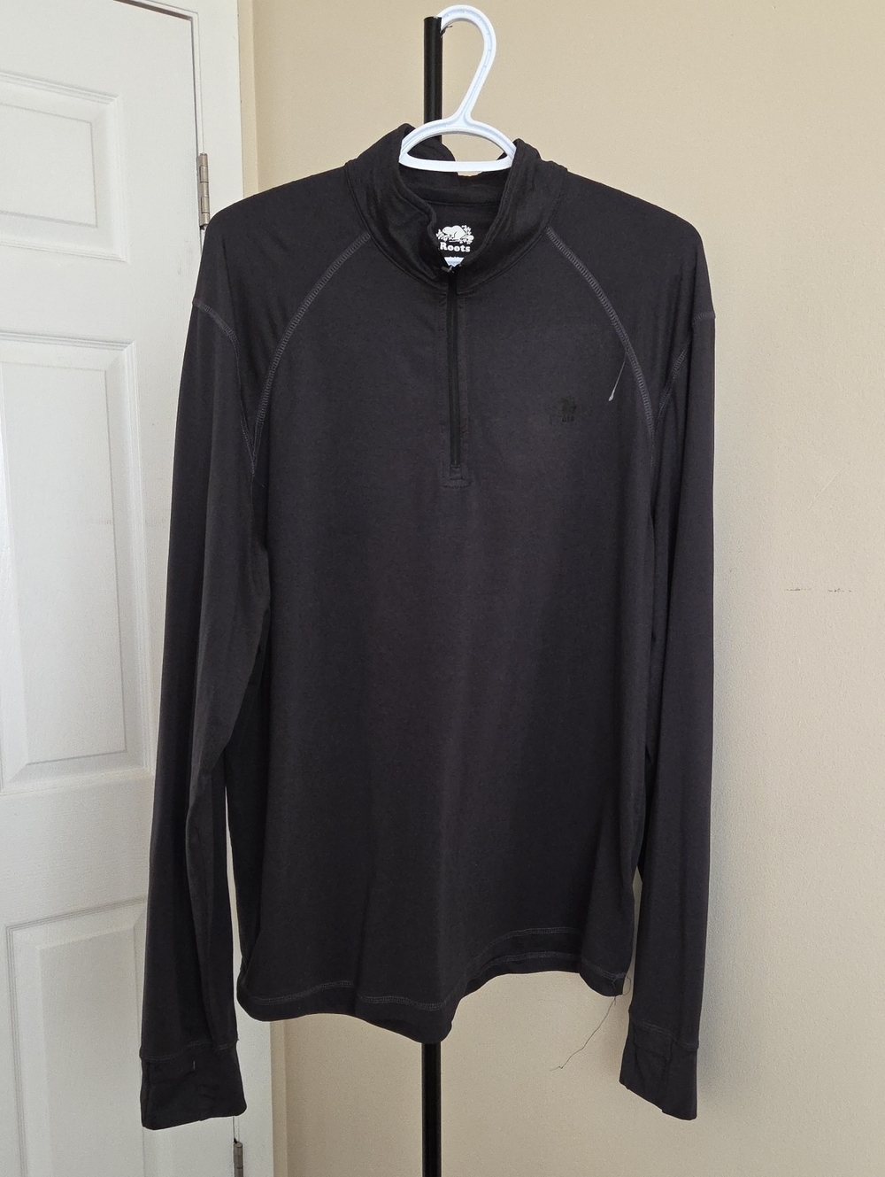 Roots Black Quarter-Zip Long Sleeve Pullover